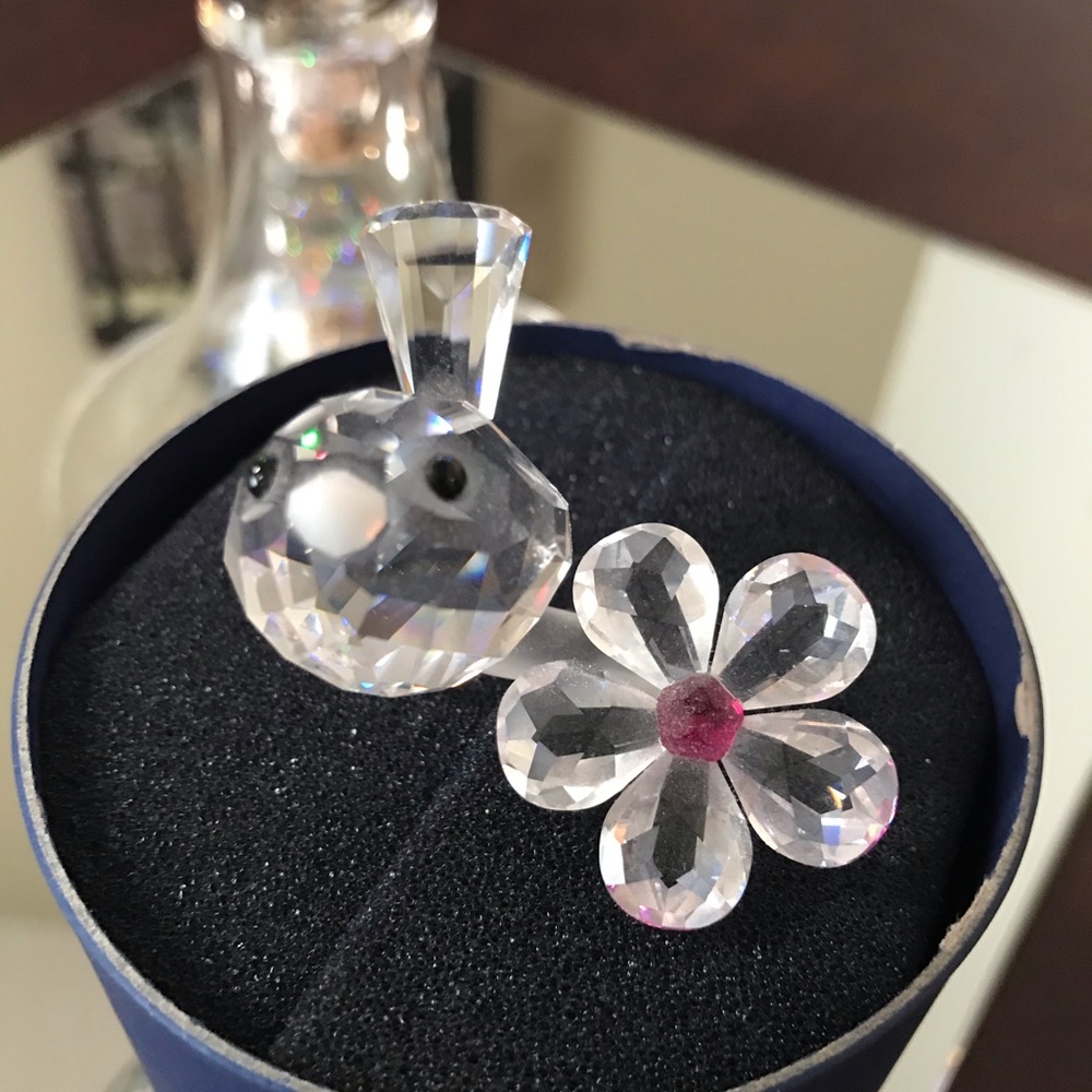 Swarovski baby bird figurine